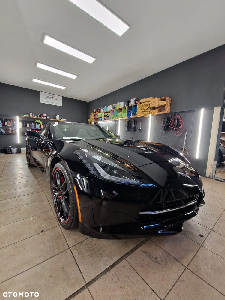 Chevrolet Corvette - 1