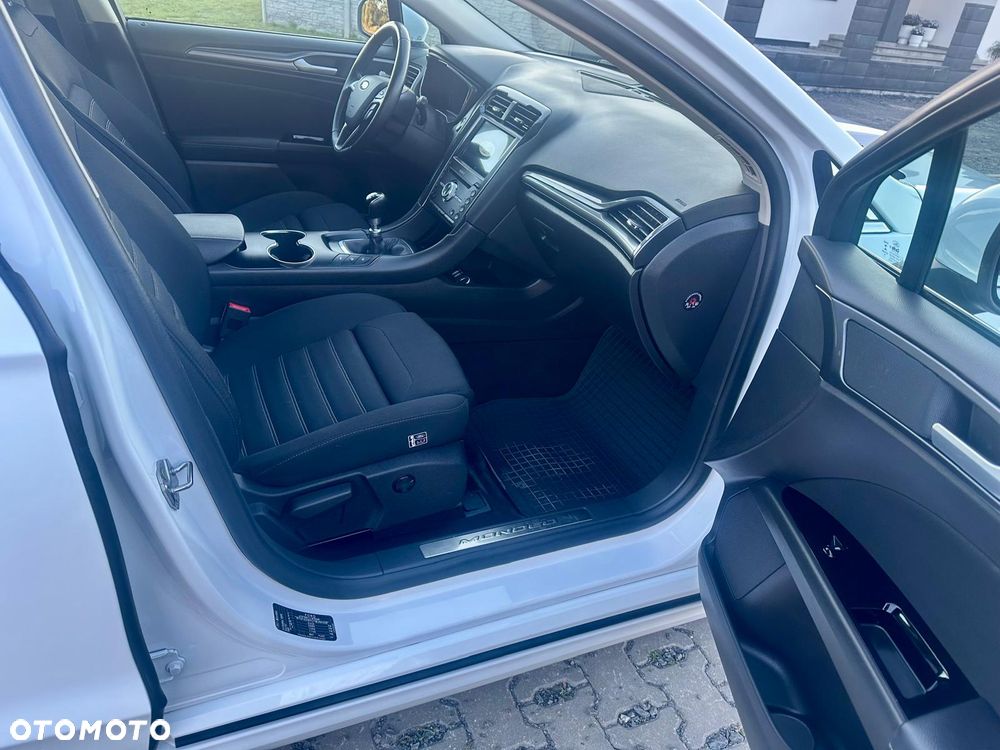 Ford Mondeo 2.0 EcoBlue Titanium - 18