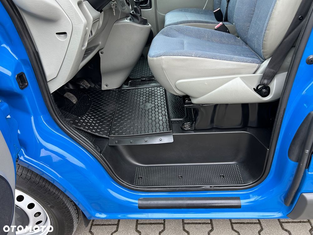 Renault Trafic - 17