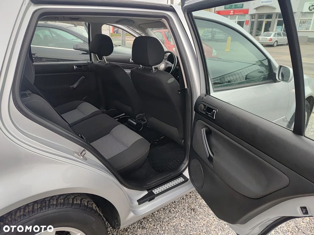 Volkswagen Golf - 26