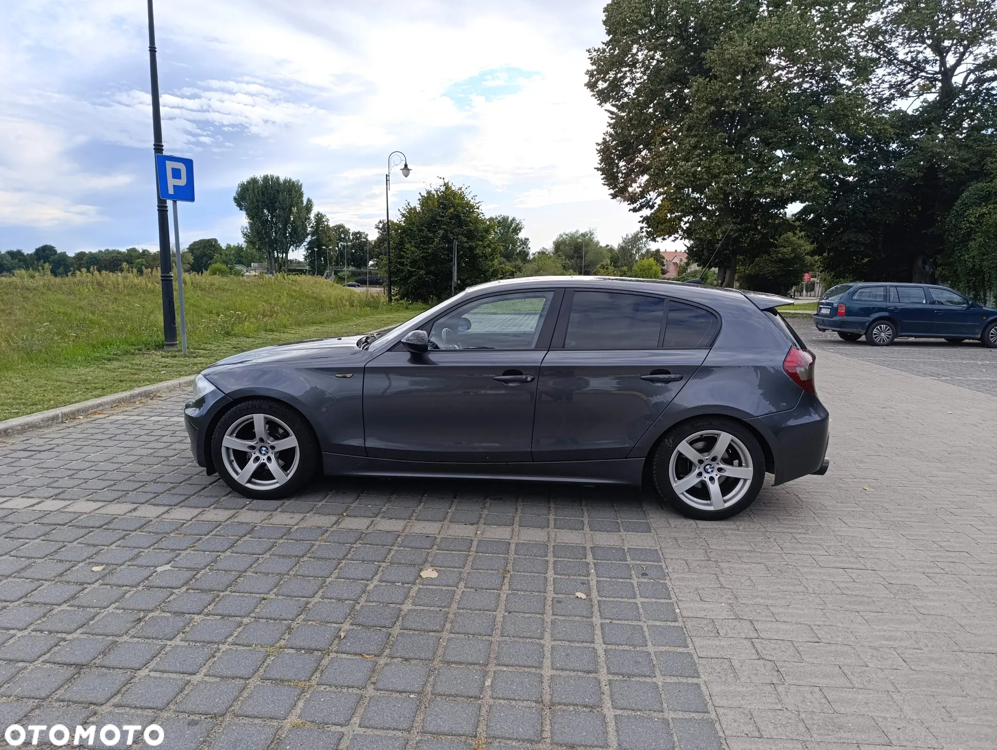BMW Seria 1 120i - 5