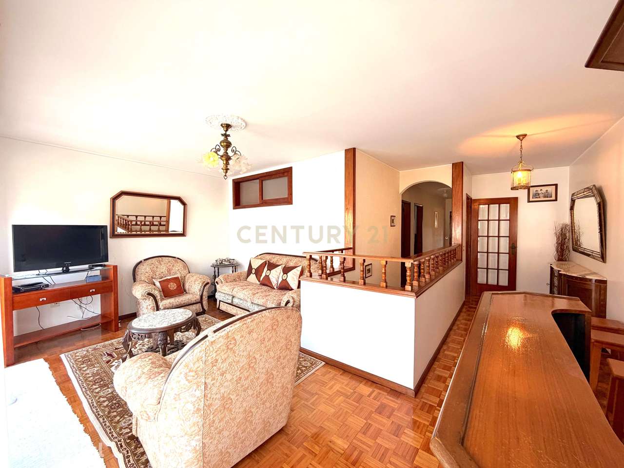 Moradia com 3 frações independentes em Caxinas, Vila do Conde, Porto - Grande imagem: 2/36