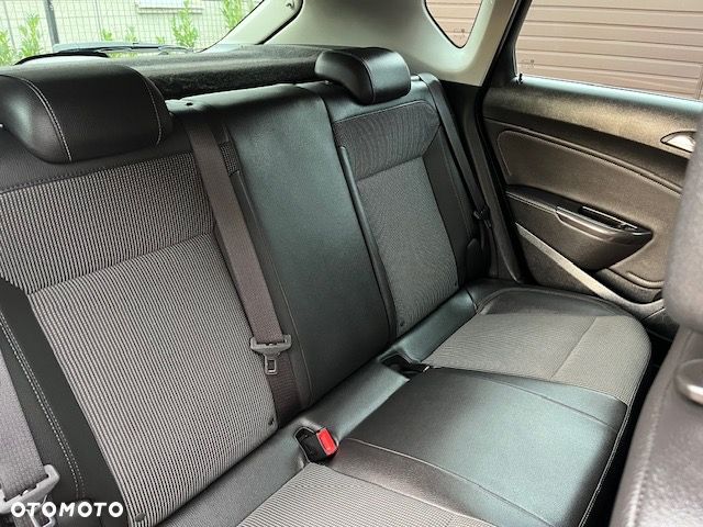 Opel Astra - 12