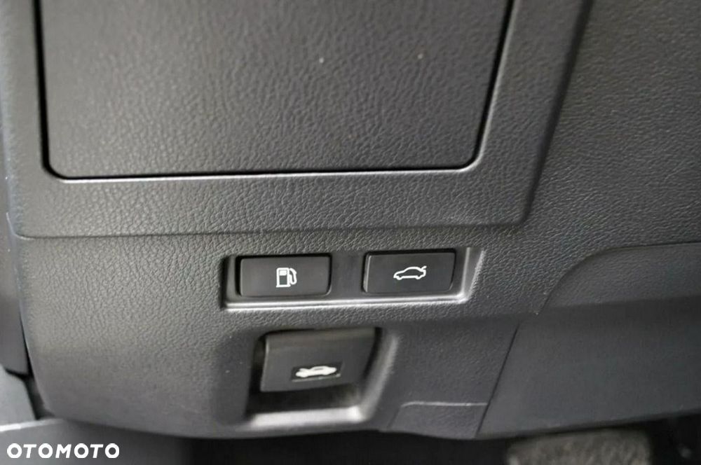 Lexus ES 300h Business Edition + - 32