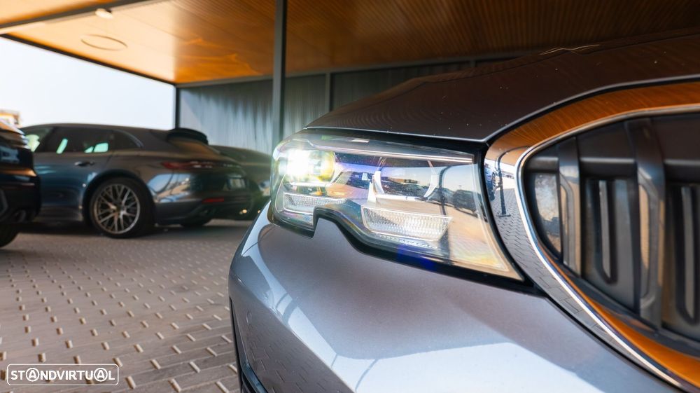 BMW 330 e Touring Corporate Edition Auto - 28
