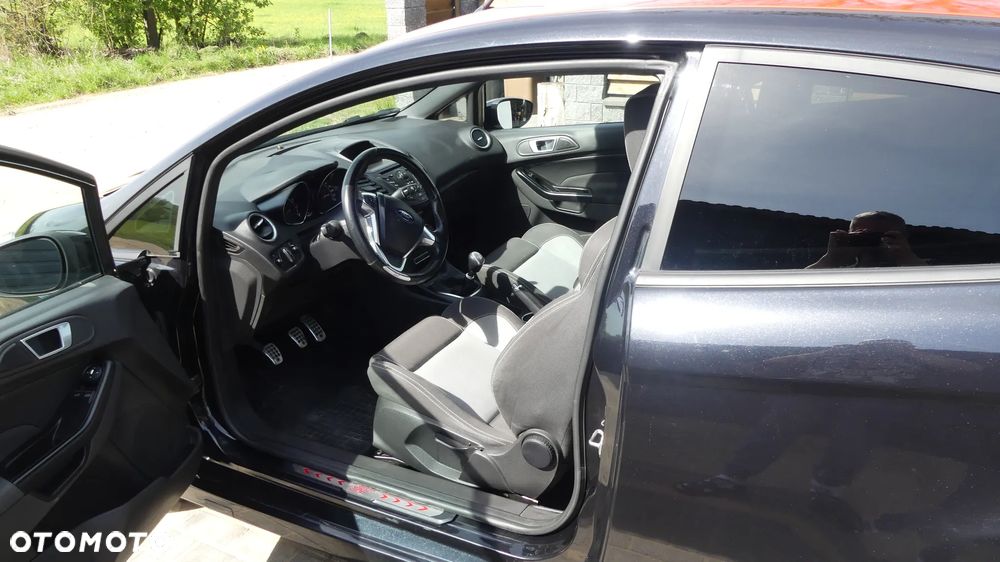 Ford Fiesta ST - 4