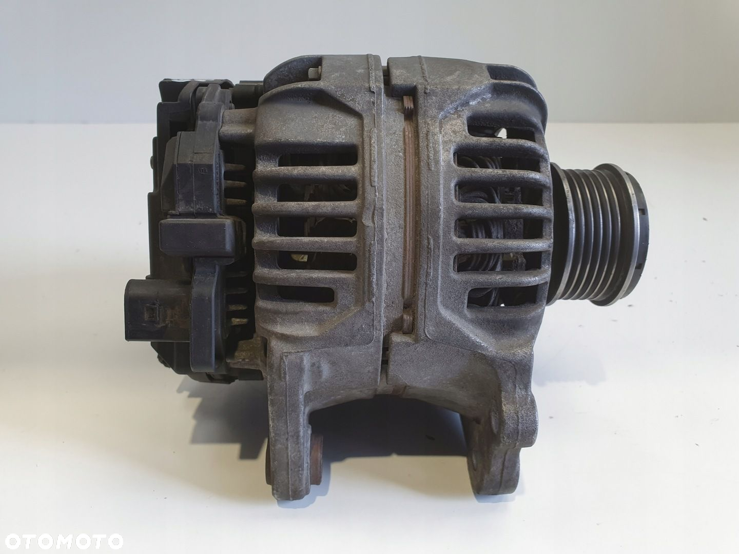 Audi A3 8L Golf IV 1.9 TDI ALTERNATOR 0123515021 038903023L 90A - 6