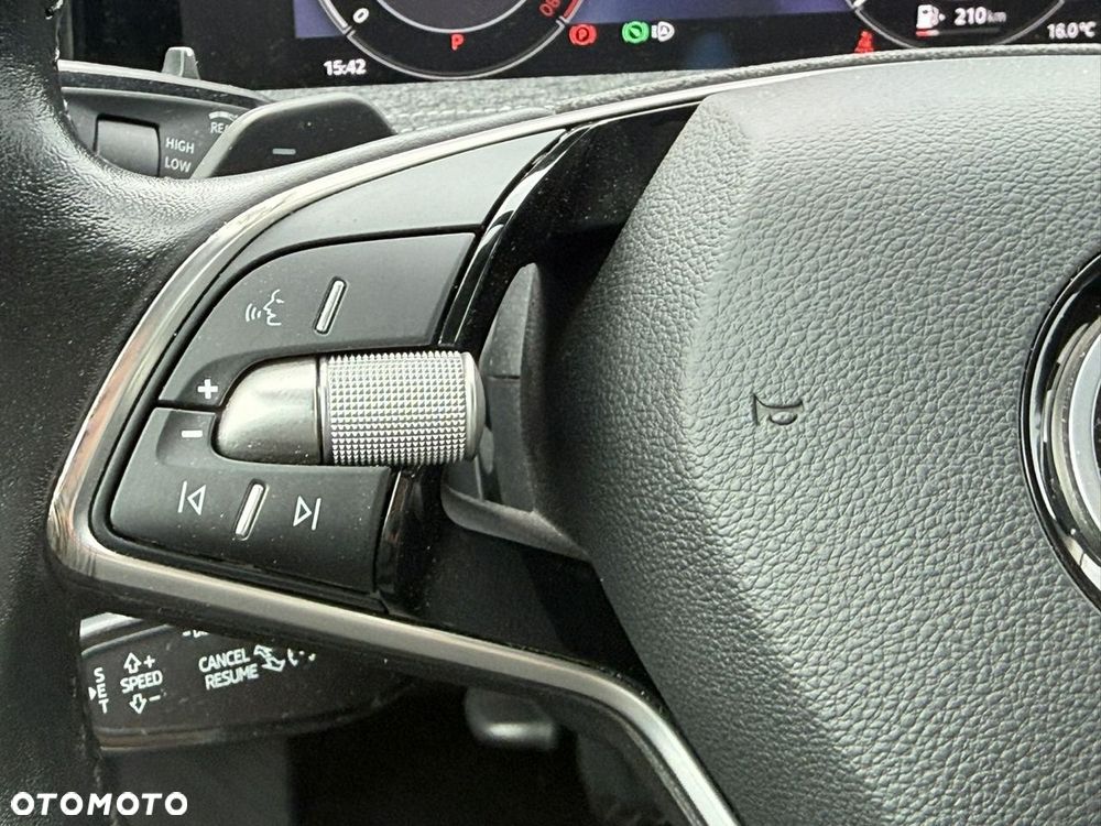 Skoda Superb 2.0 TSI 4x4 Selection DSG - 17