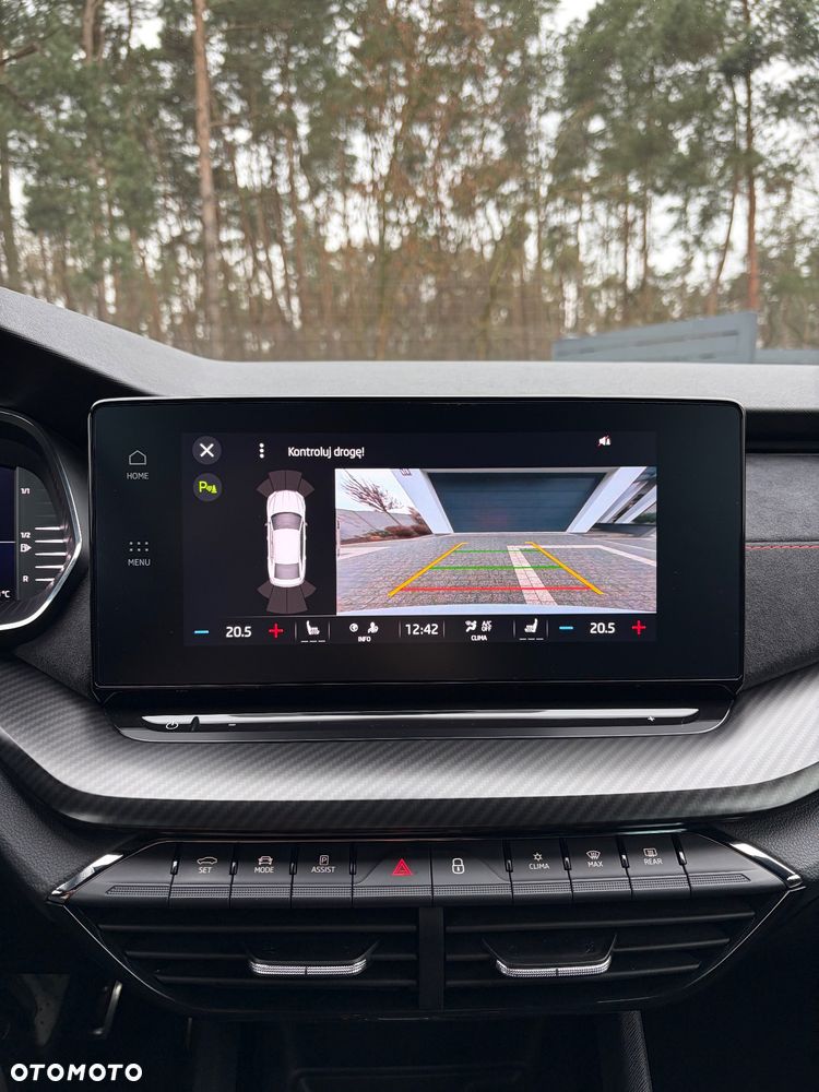 Skoda Octavia 2.0 TSI RS 245 DSG - 24