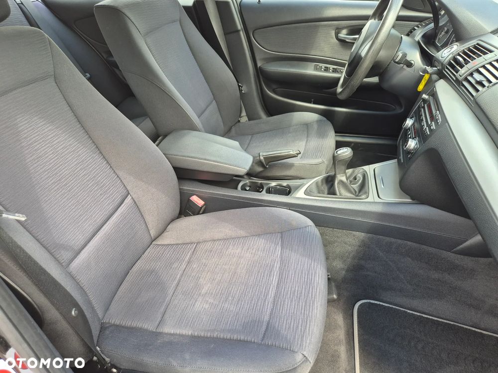 BMW Seria 1 - 26