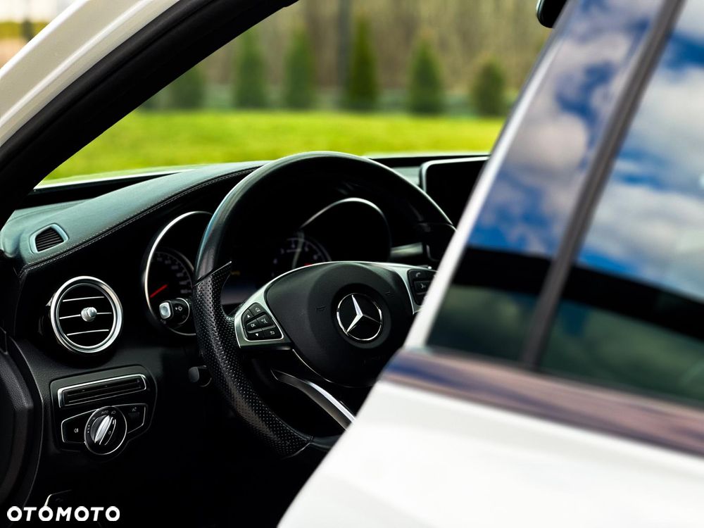 Mercedes-Benz Klasa C AMG 43 4Matic 9G-TRONIC - 20
