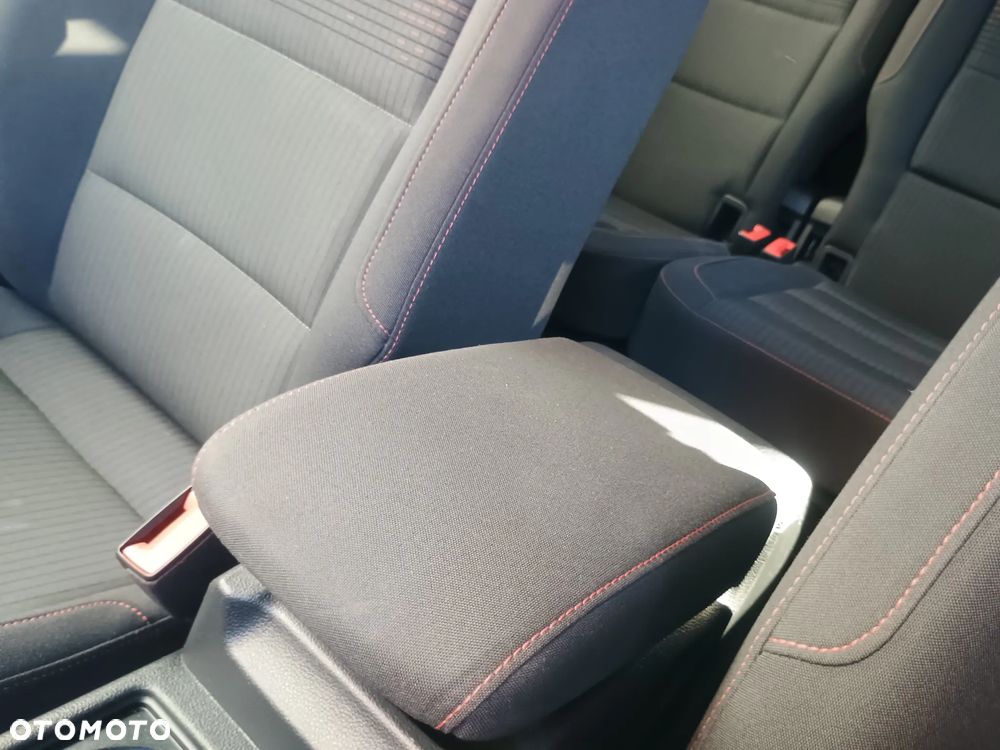 Volkswagen Touran 1.2 TSI (BlueMotion Technology) SOUND - 34