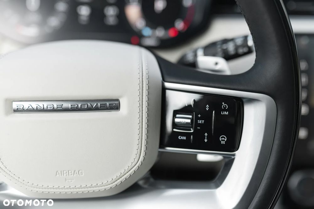 Land Rover Range Rover - 32