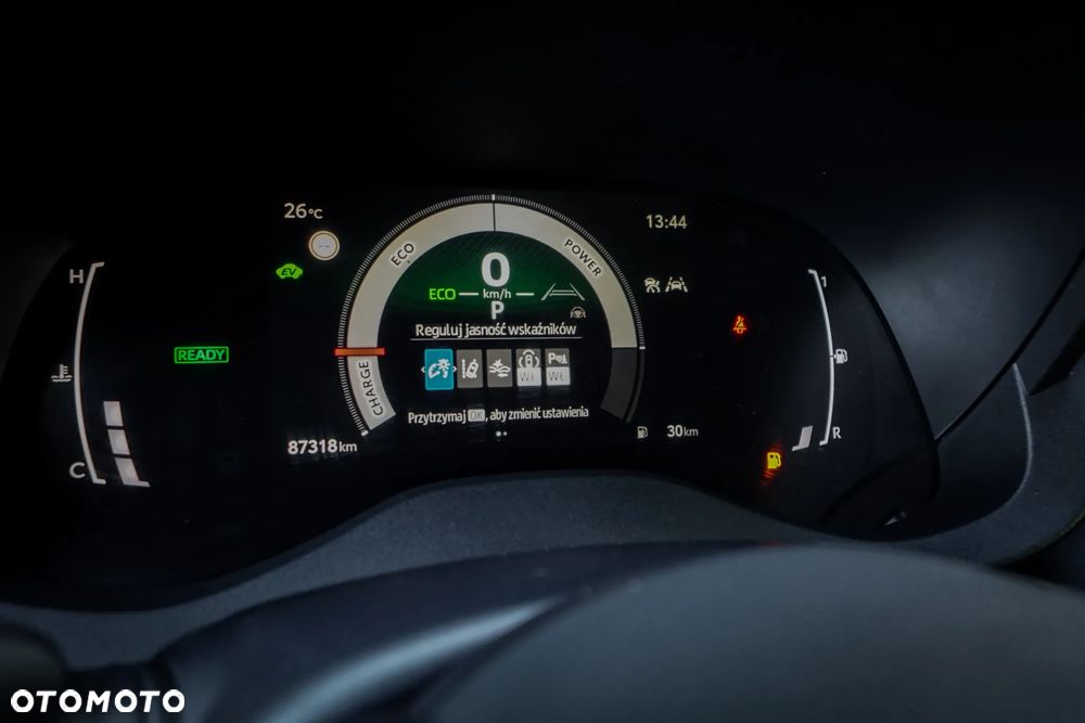 Toyota Yaris Hybrid 1.5 Style - 11