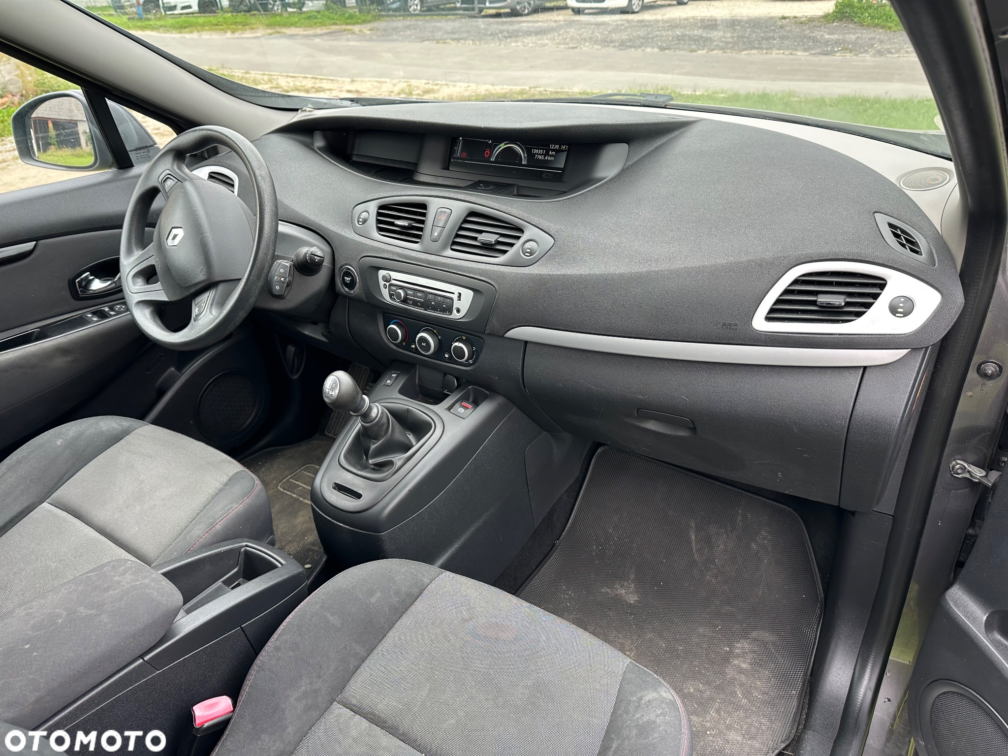 Renault Scenic 1.5 dCi Life - 7