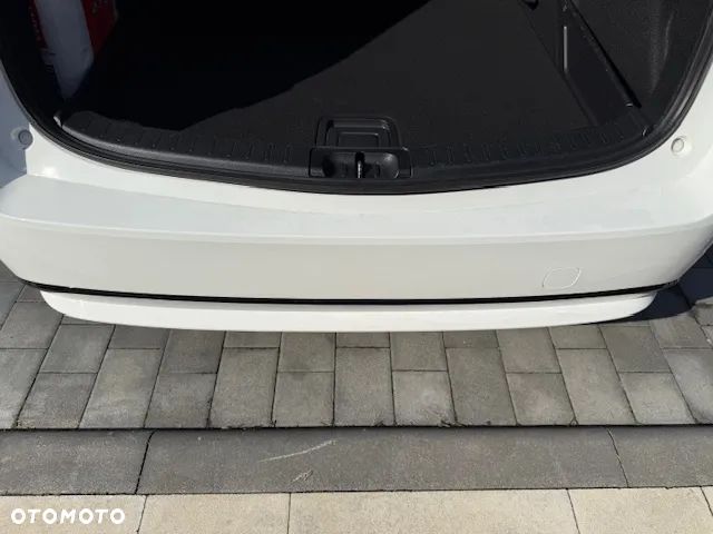 Toyota Corolla 1.8 Hybrid Active - 8