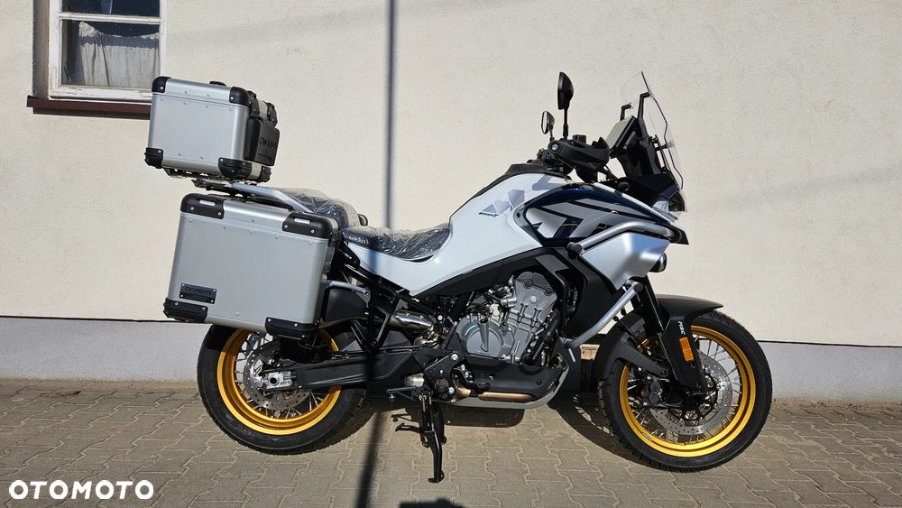CFMoto 800MT Explore - 1