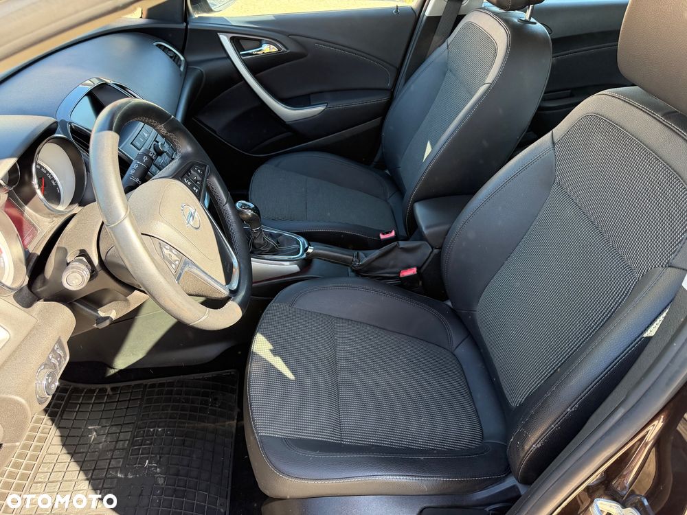 Opel Astra 1.4 T Cosmo - 19