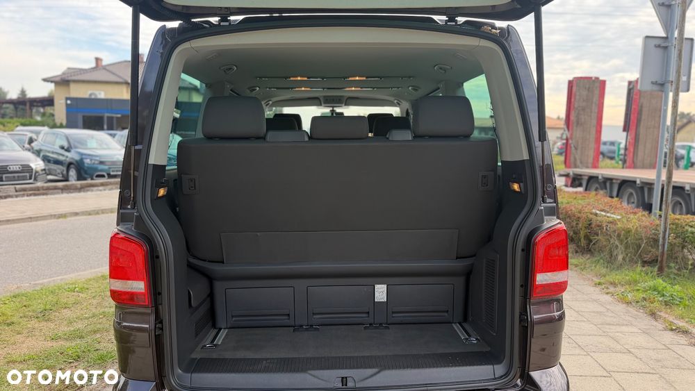 Volkswagen Multivan - 26