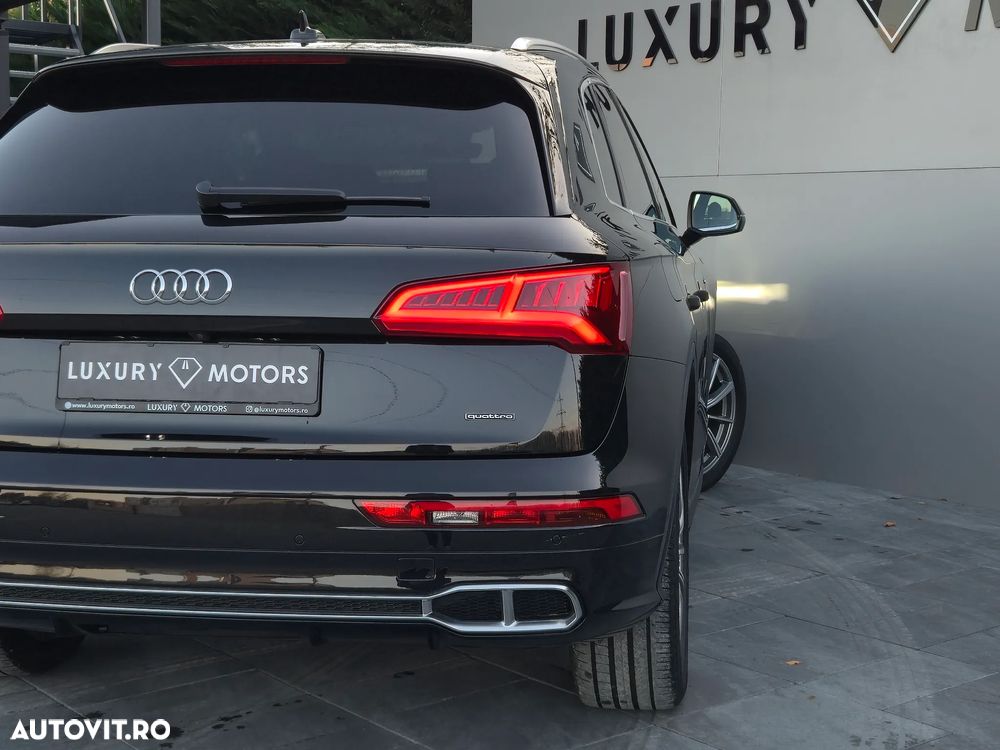 Audi Q5 55 TFSIe quattro S tronic S line - 38