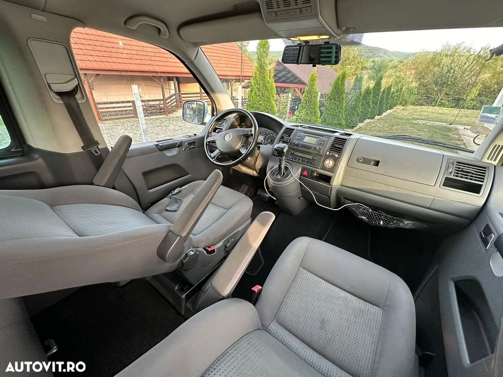 Volkswagen Caravelle - 6