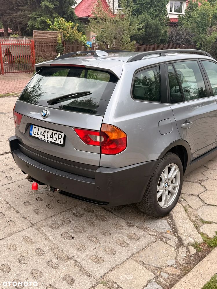 BMW X3 2004 photo 2