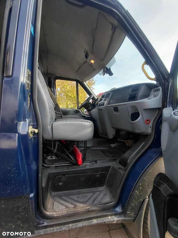 Ford Transit - 8