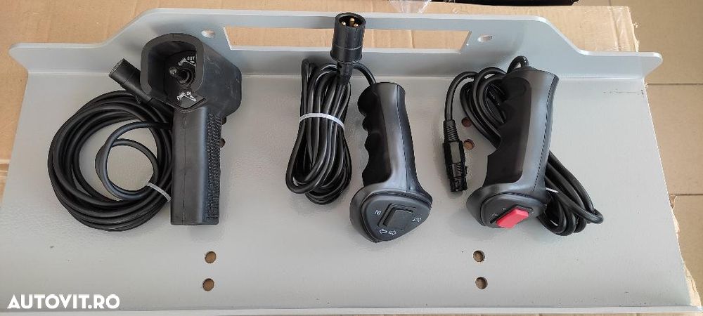 Telecomanda cu cablu pentru troliu electric diferite tipuri - 1