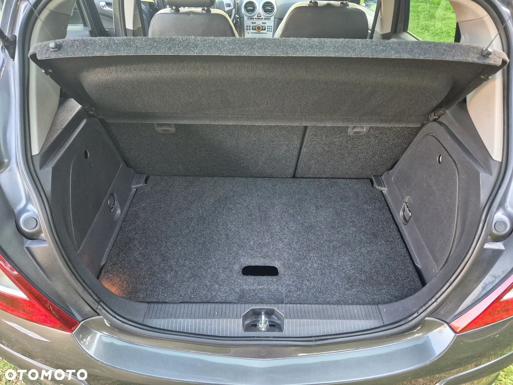 Opel Corsa 1.4 16V 150 Jahre - 17