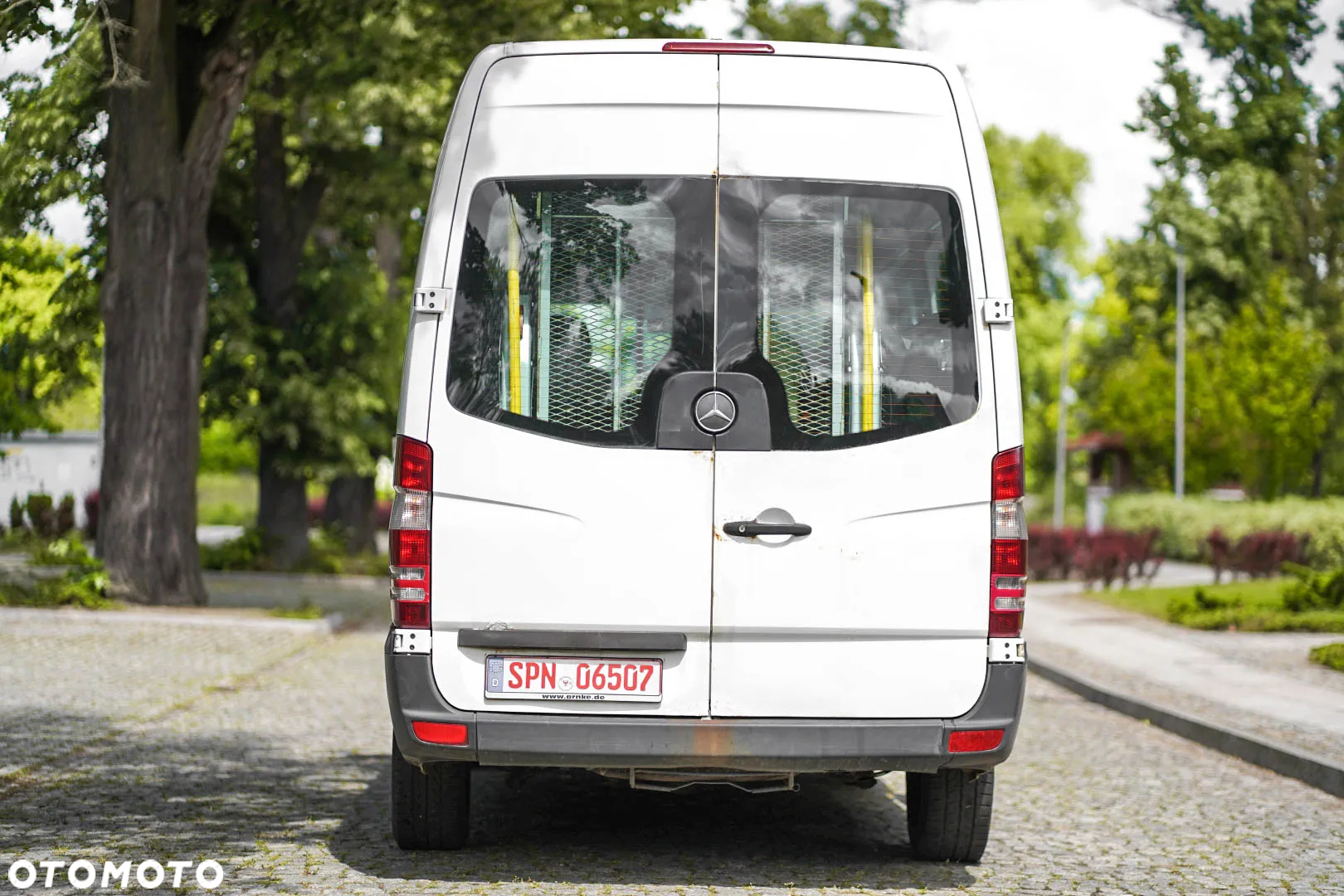 Mercedes-Benz Sprinter - 4