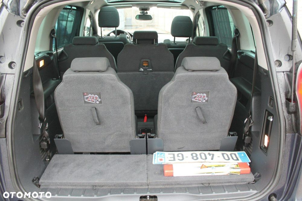 Peugeot 5008 - 11