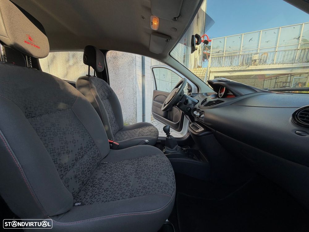 Renault Twingo 1.2 16V Ripcurl — fotografia 17