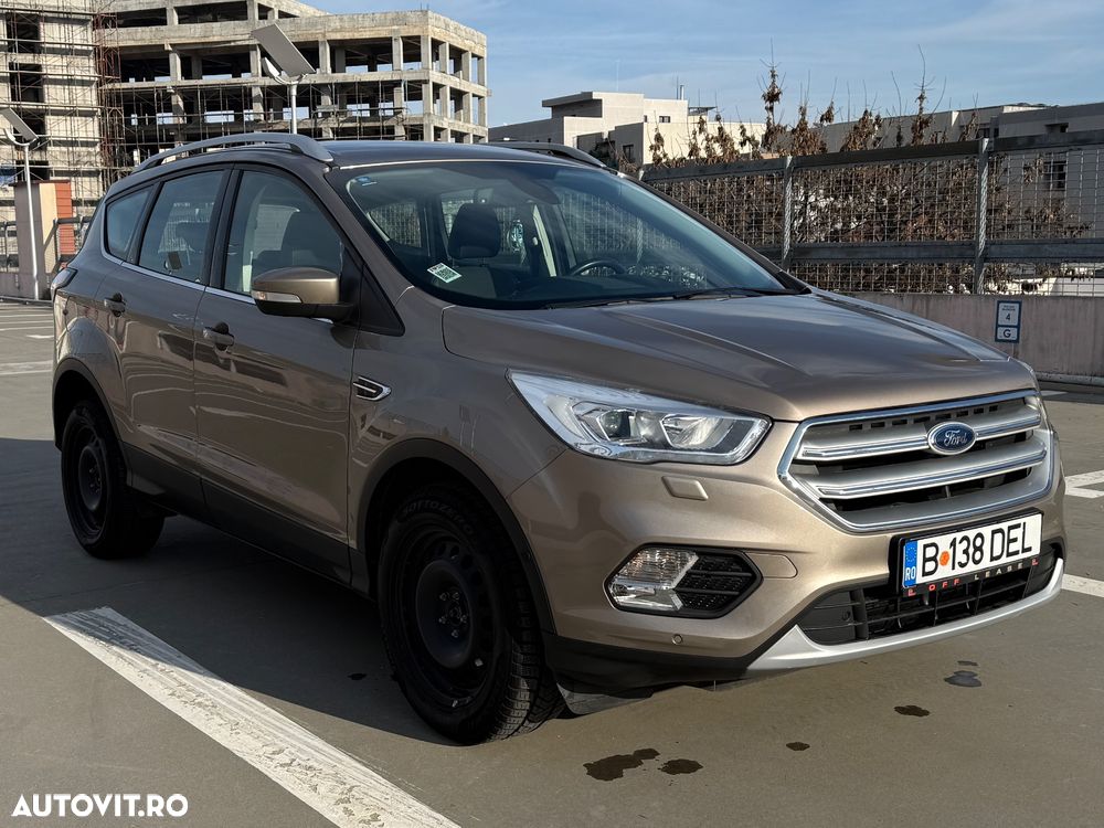 Ford Kuga 1.5 EcoBoost 2x4 Aut. Trend - 2