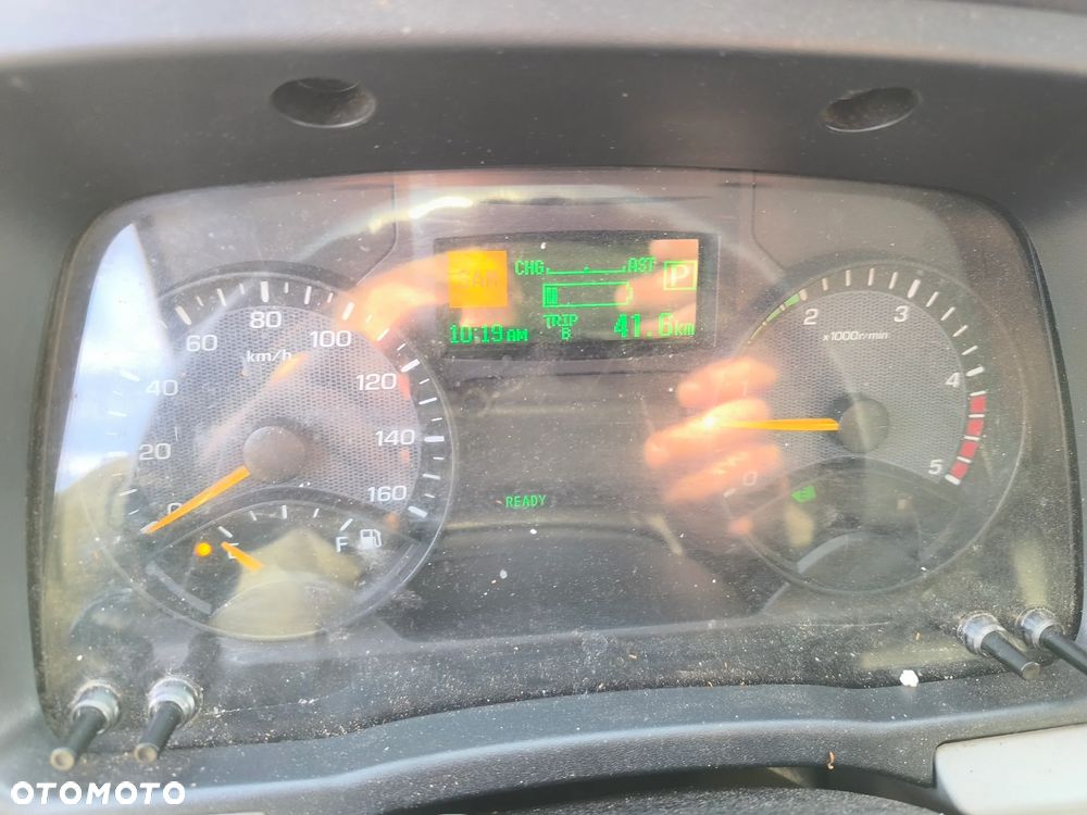 Mitsubishi Fuso center - 23