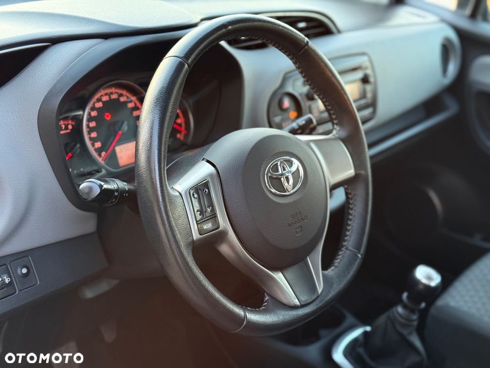 Toyota Yaris 1.33 Luna - 28