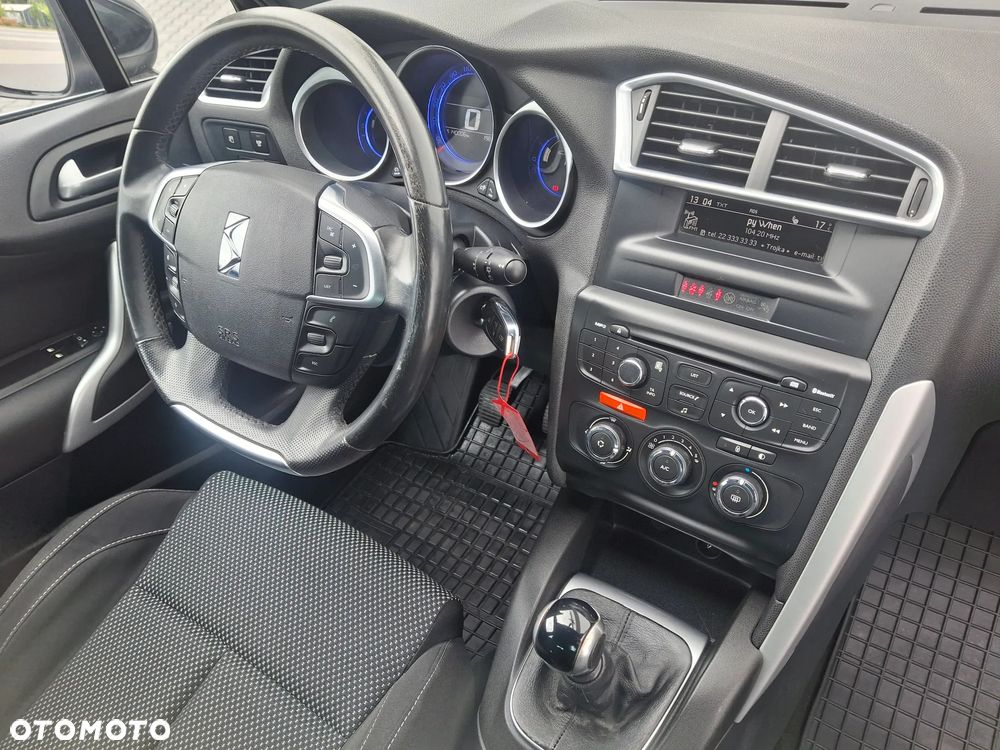 Citroën DS4 e-HDi 110 SoChic - 26