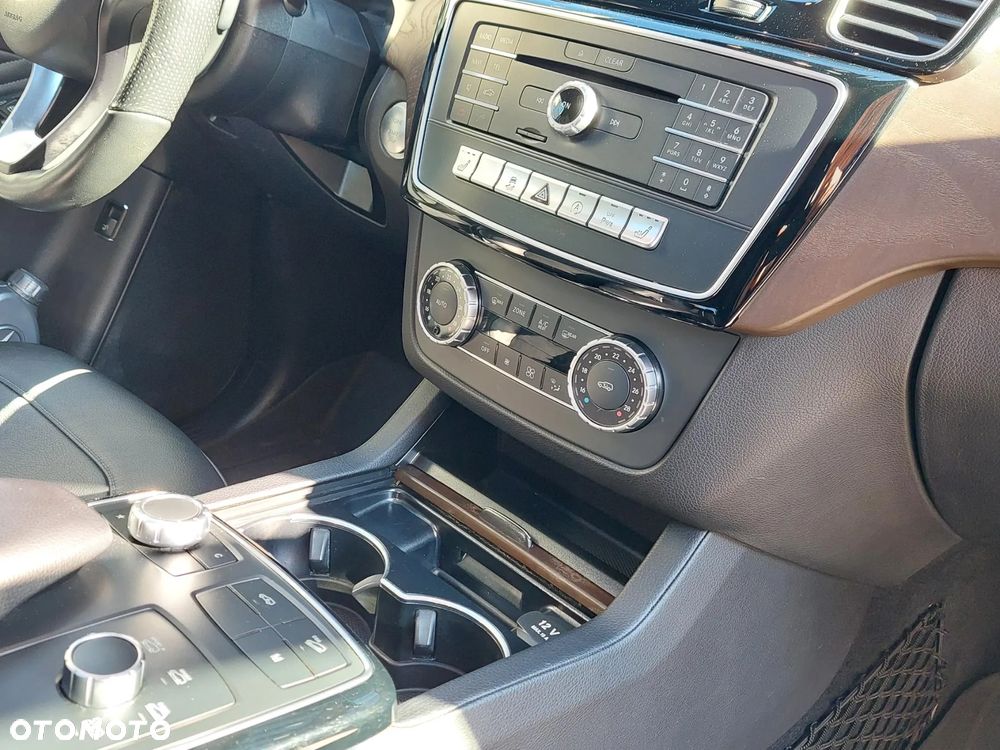 Mercedes-Benz GLE 500 4-Matic 9G-TRONIC - 17