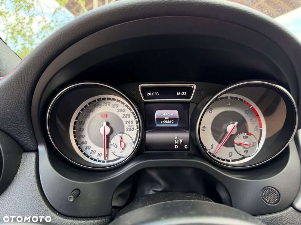 Mercedes-Benz CLA 220 d 7G-DCT AMG Line - 10