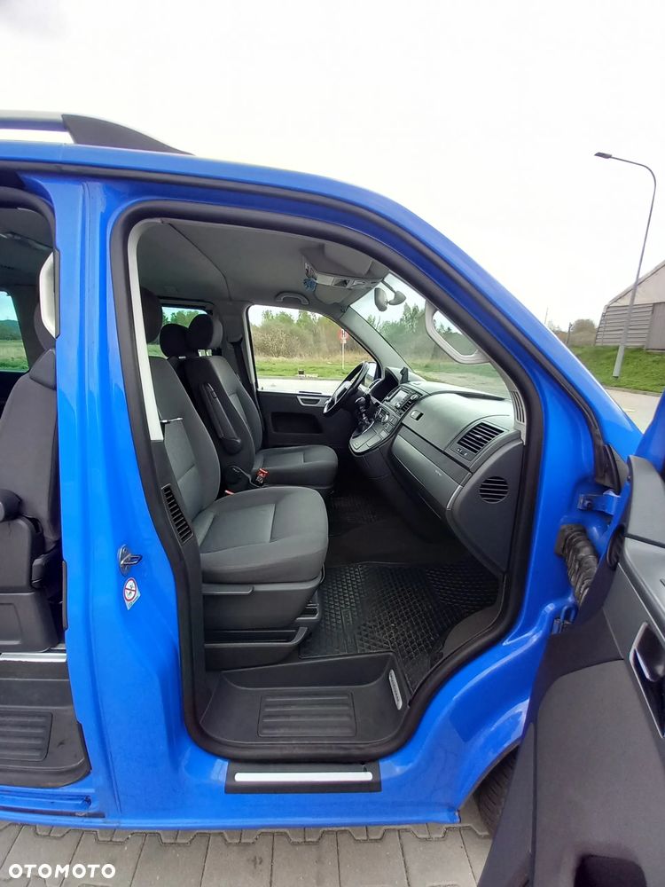 Volkswagen Multivan - 22