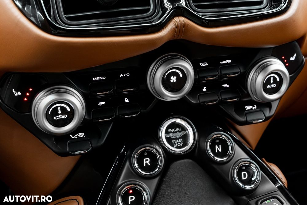 Aston Martin V8 Vantage Standard - 35