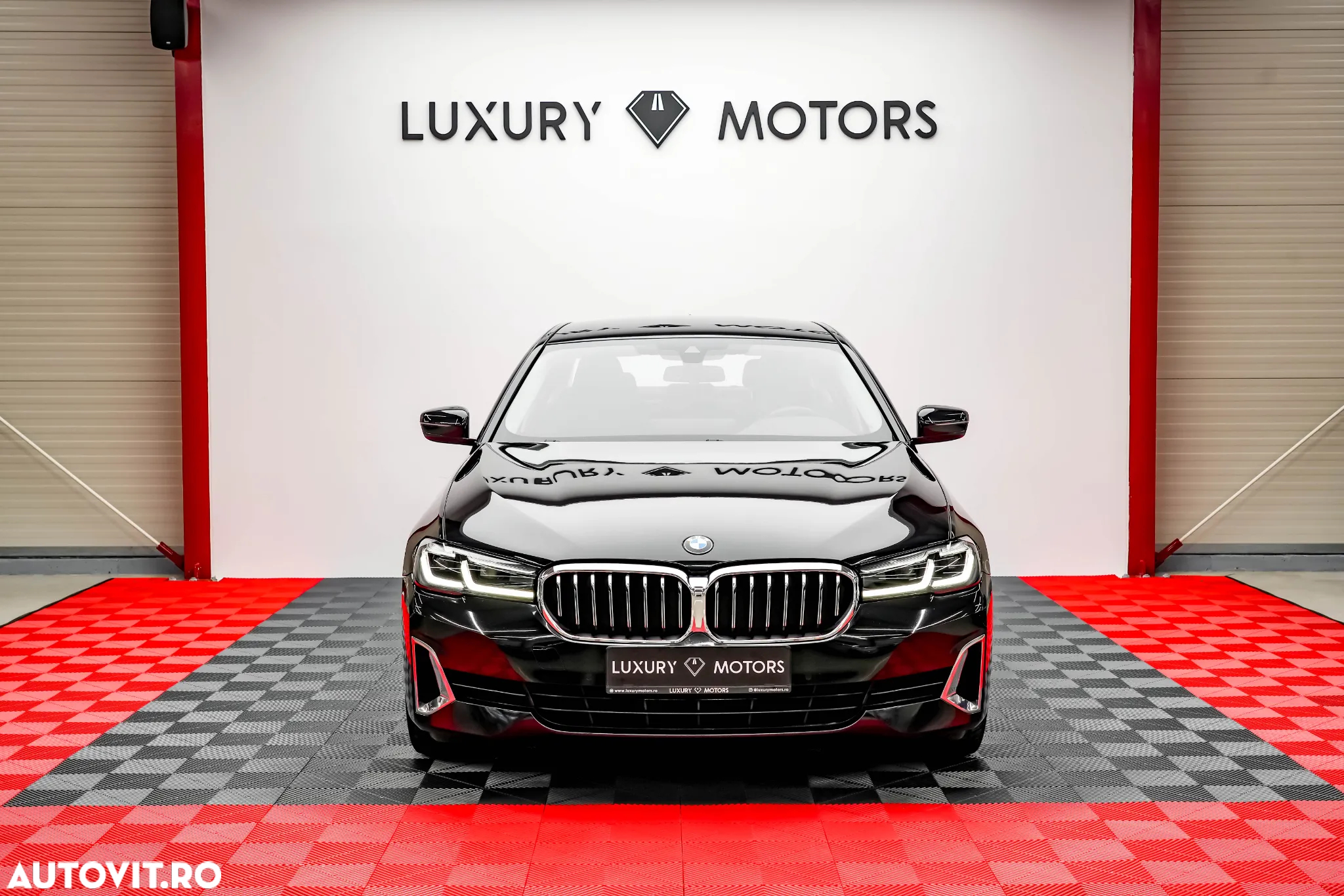 BMW Seria 5 520d Aut. Luxury Line - 36