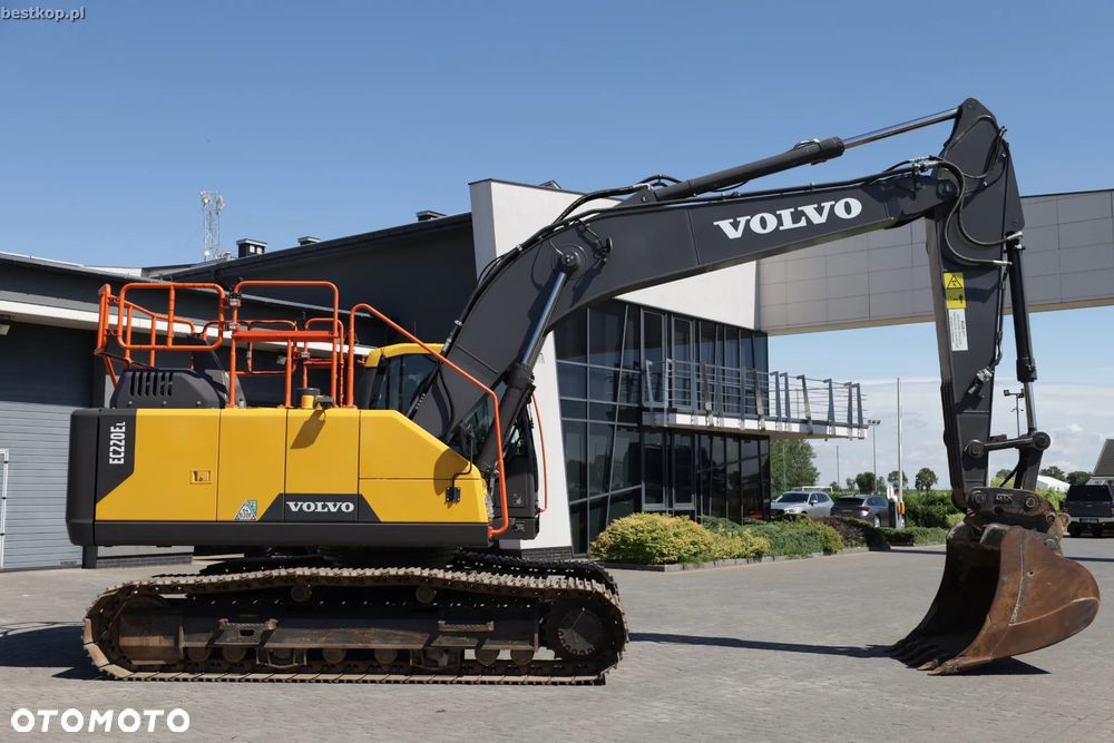 Volvo EC220EL - 10