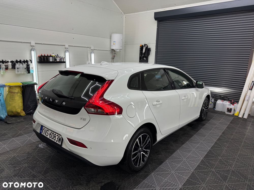 Volvo V40 T2 Geartronic Momentum - 5