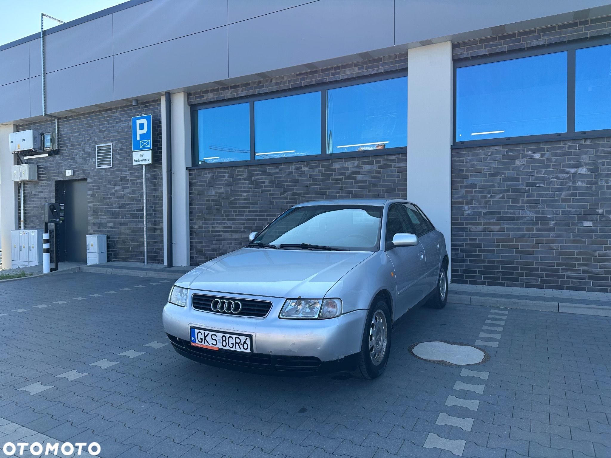 Audi A3 1.6 Ambiente - 1