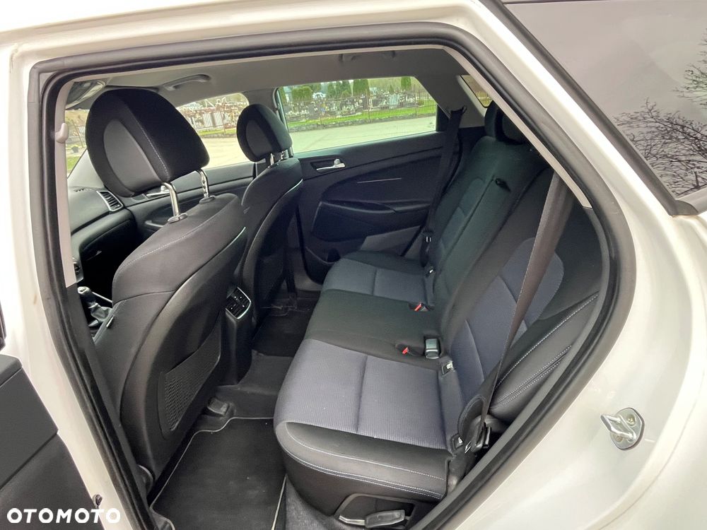 Hyundai Tucson 1.7 CRDI BlueDrive Comfort 2WD - 10