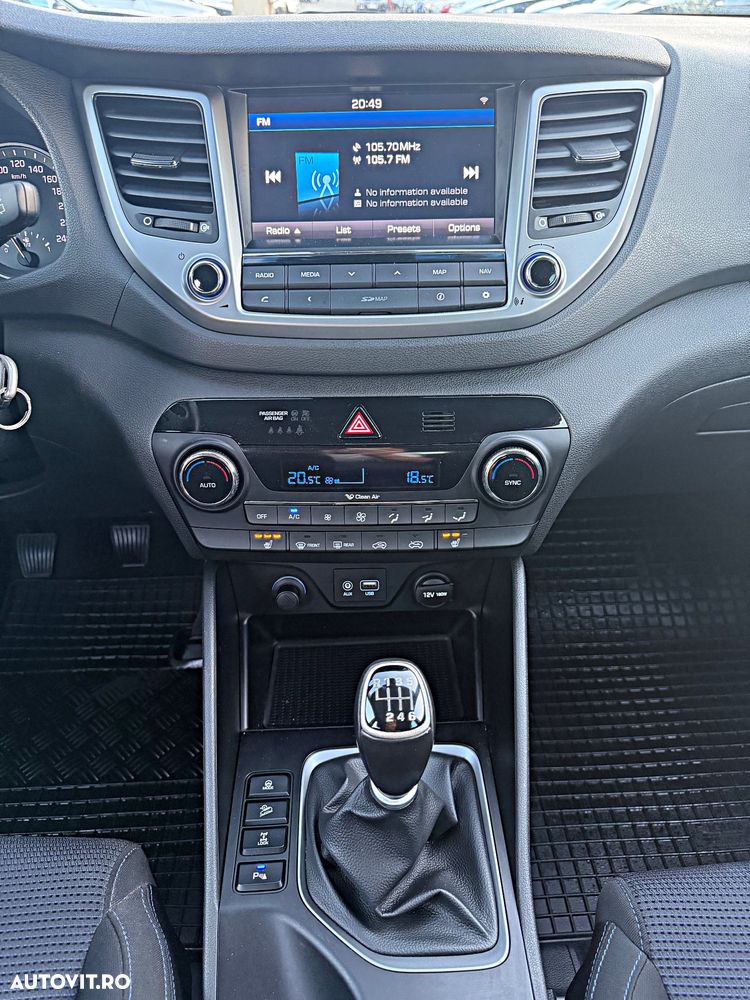 Hyundai Tucson 2.0 CRDI 4WD 6MT Premium - 19