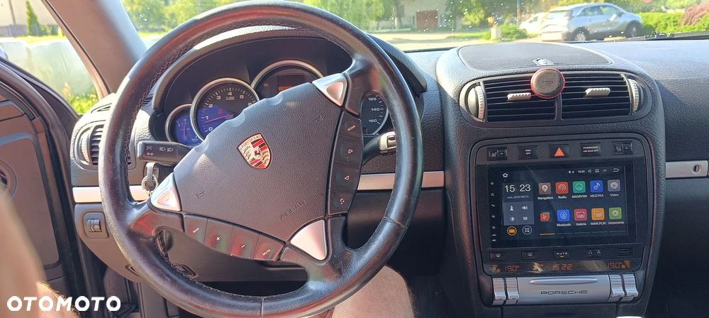 Porsche Cayenne - 17