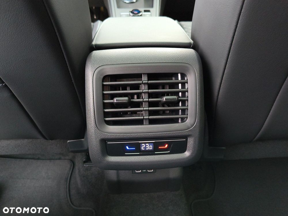 Volkswagen T-Roc 1.5 TSI R-Line DSG - 31
