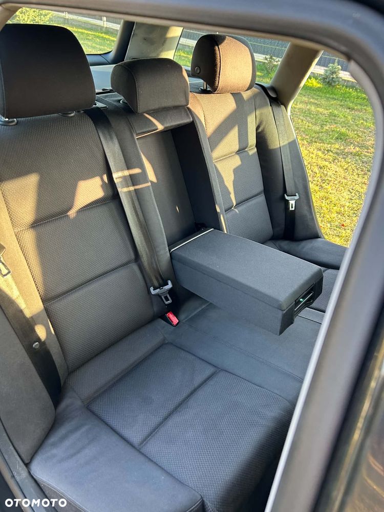 Audi A4 Avant - 13