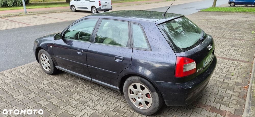 Audi A3 1.8 Attraction - 4